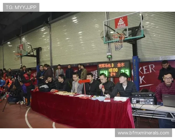 武汉篮球队的团队协作揭秘:如何在赛场上实现完美配合与默契合作