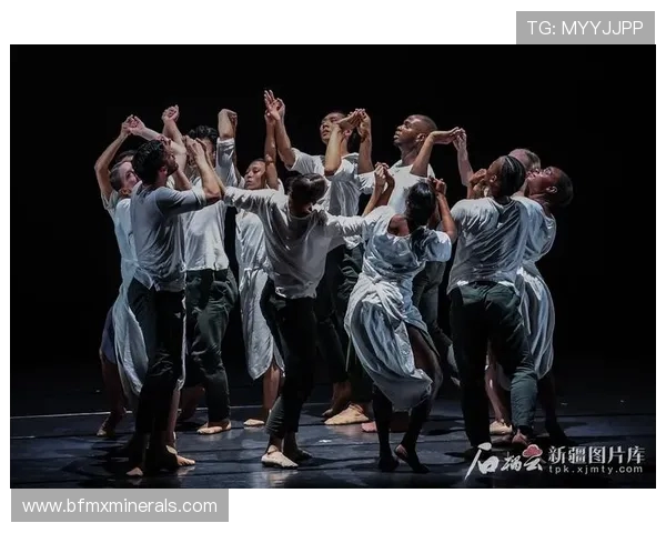 武汉街舞队的中路突破与街舞文化的融合探讨